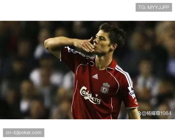 哈维-阿隆索现身西甲赛场,考察潜在引援目标的比赛阅读能力 哈维-阿隆索现身西甲赛场,考察潜在引援目标的比赛阅读能力